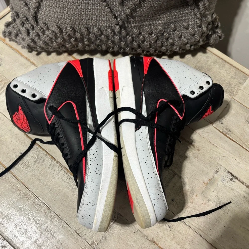 Nike AirJordan Retro 2 385475-023- Size 12